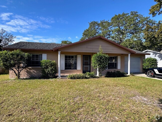 Building Photo - 1002 Wolf Trail Rental