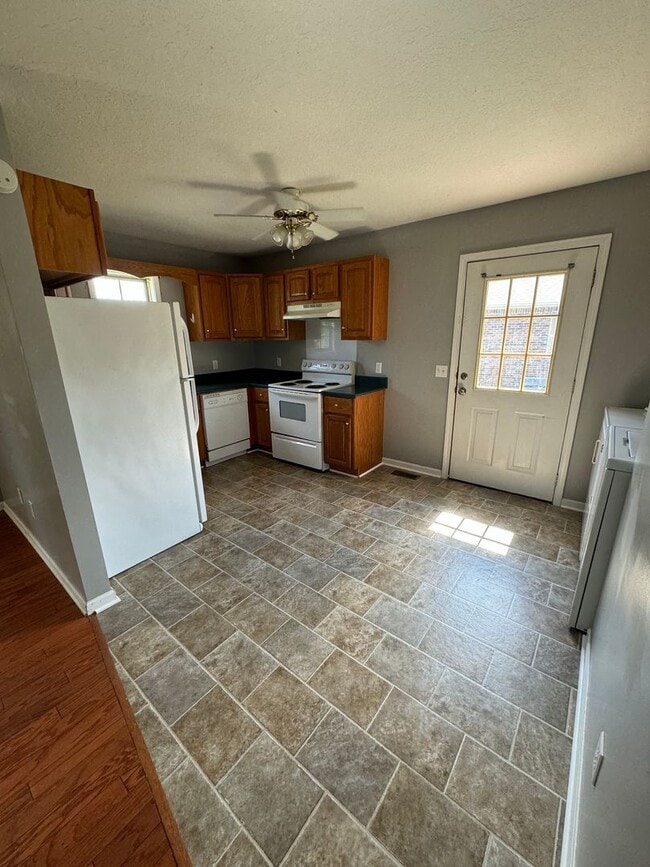 Photo - 104 Bo Dr Unit A