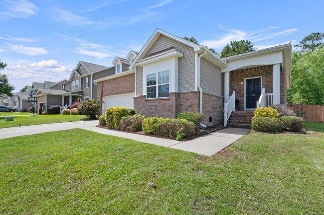 Photo - 112 Plymouth Pass Dr