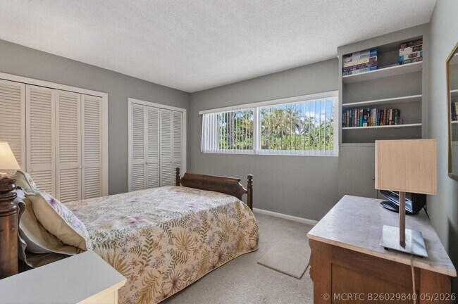 139 Sunrise Ave