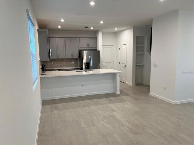 Photo - 9948 Red Canoe Aly