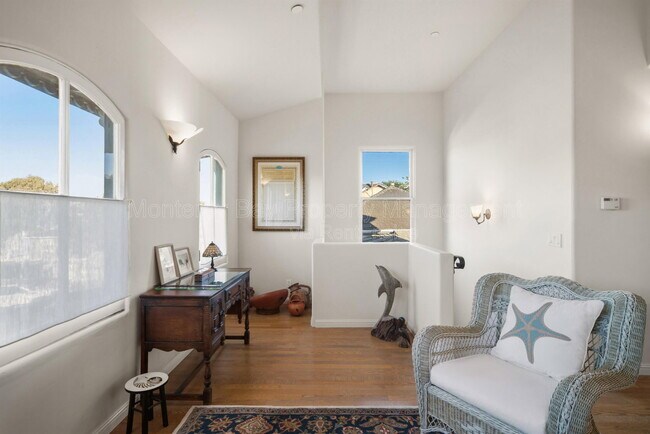 Photo - 525 Laurel Ave