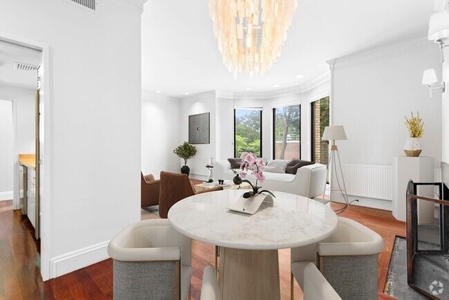 Building Photo - 350 Tappan St Unit 1 Rental