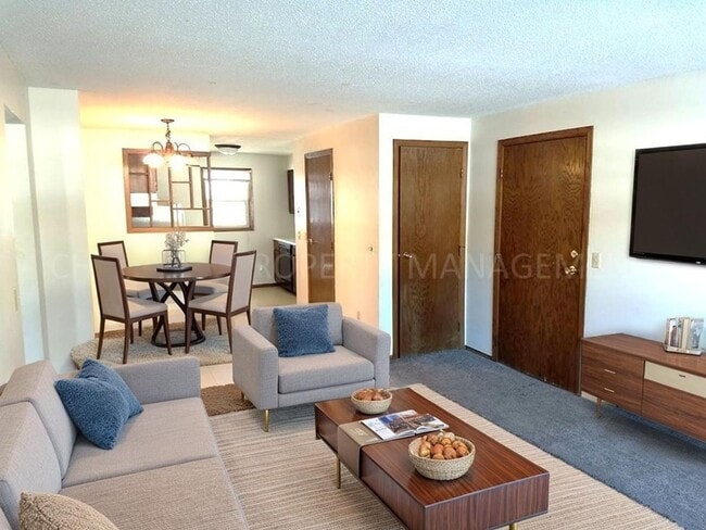 Photo - 2 BD - WHEN LOCATION, COMMUNITY AND PRICE ... Unidad 3604 S Cathy Ave #3