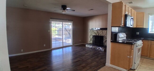Photo - 3013 Freedom Ln