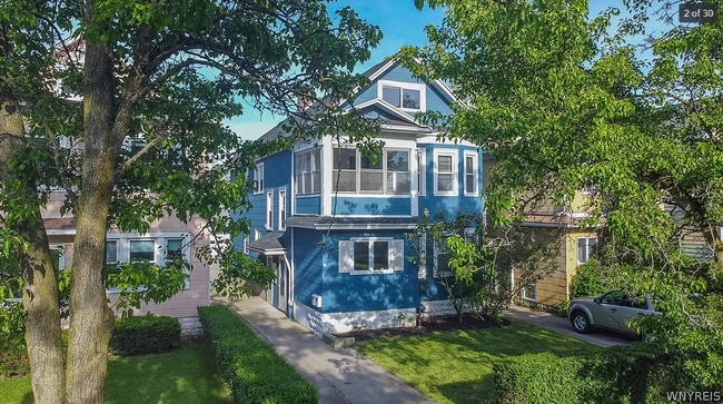 Photo - 45 Fairchild Pl Unidad Upper