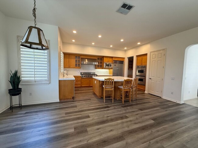 Photo - 4 bed, 3 1/2 bath beautiful home Wood Ranch home