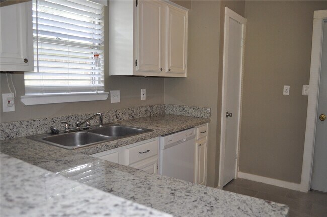 Photo - 22411 Merrymount Dr