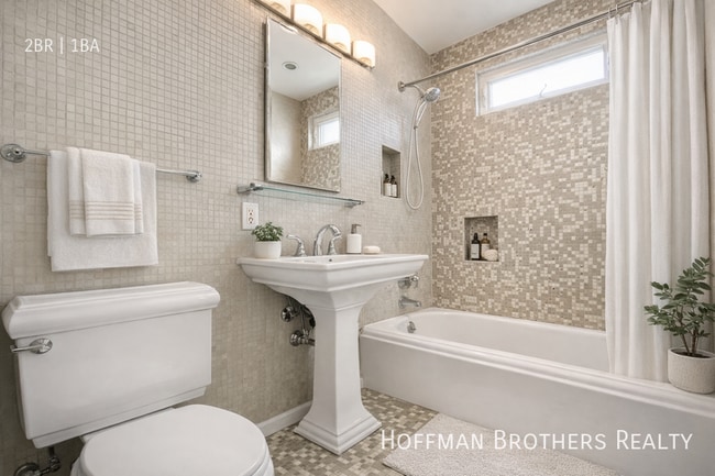 Photo - 2822 11th St