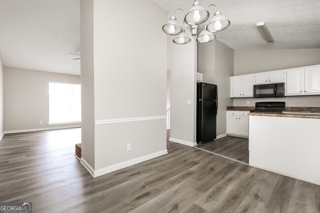 Photo - 8304 Beechwood Trce