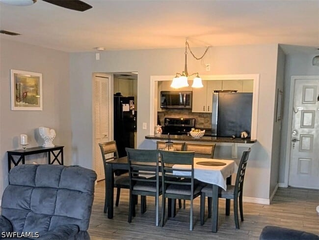 Photo - 715 SE 47th St Unit 104