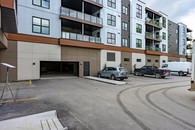 Photo - 901-907 7 St N Unité ID1308644P