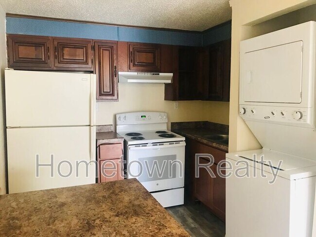 Photo - 1225 S Lee Ave Unit B