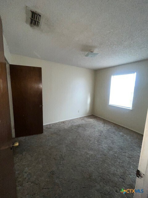 Photo - 410 Veterans Ave Unit 1