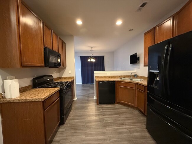 Photo - 433 Acushnet St