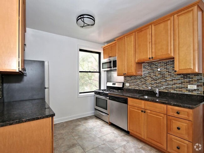 Building Photo - 424 Larchmont Acres Rental