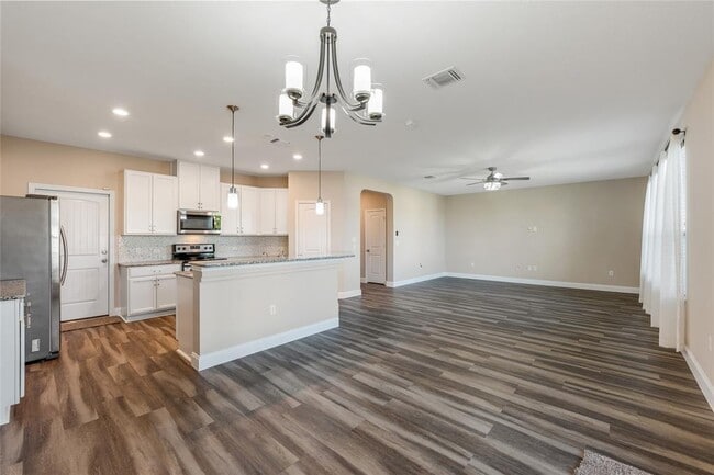 Photo - 1704 Constanta Dr