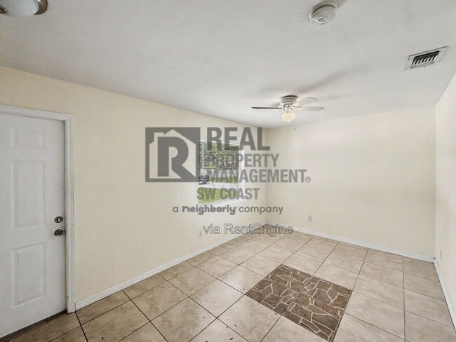 Photo - 772 Holmes Ave