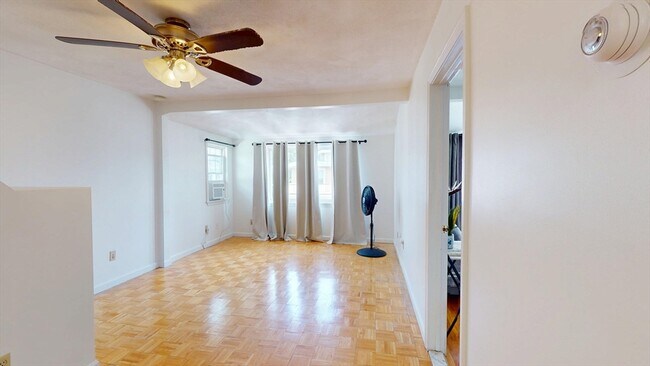 Photo - 54 Linwood St Unit 2