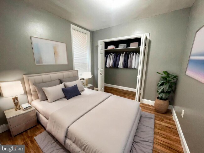 Photo - 1934 W Ontario St Unidad 2 FRONT