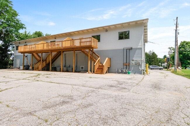 Photo - 410 Pine Lake Ave Unidad F