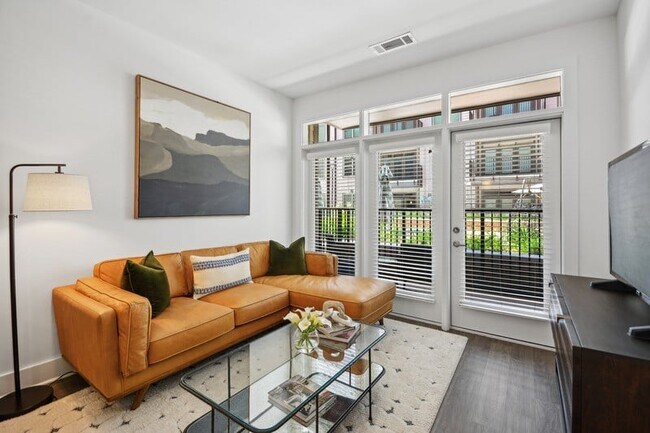 Link Apartments® 4th Street