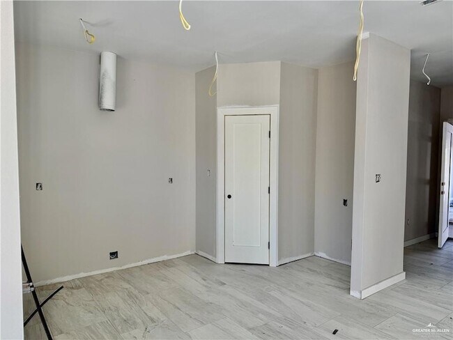 Photo - 2206 Corales St