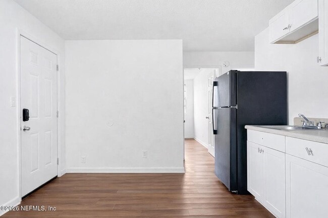 Photo - 1534 Morgan St