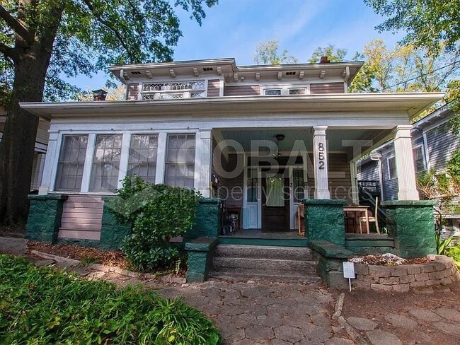 Building Photo - 852 Monroe Dr NE Unit 2