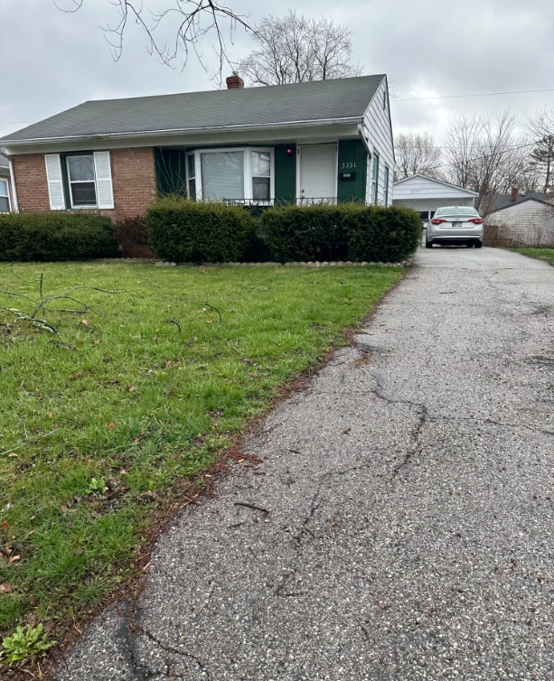 Building Photo - "Charming 3-Bed Home with Gleaming Hardwoo...