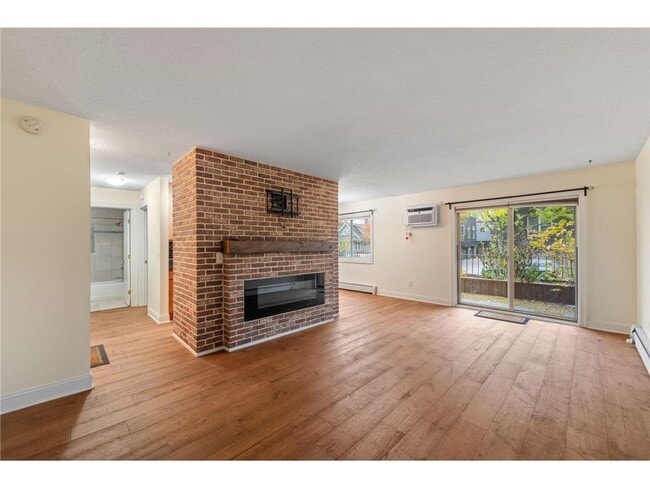 Photo - 3540 Hennepin Ave Unit 115