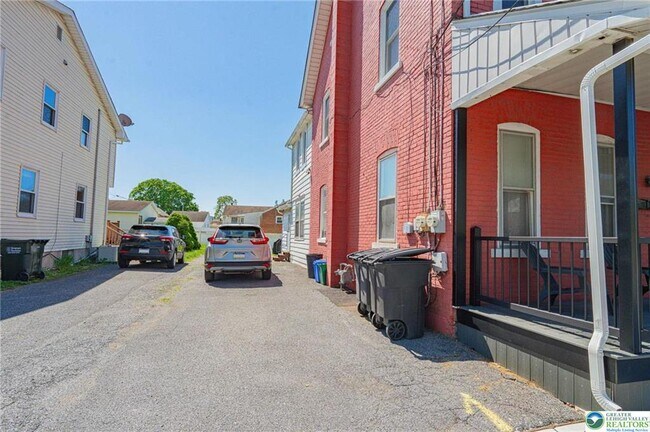 Photo - 34 E Washington Ave