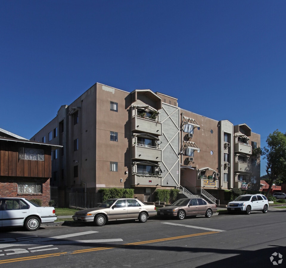 Ave 51 Apartments - Ave 51 Apartments