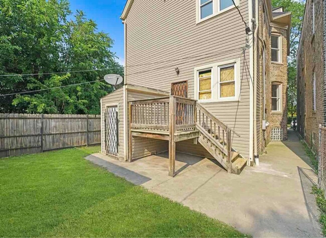 Photo - 6430 S Green St Unidad 2