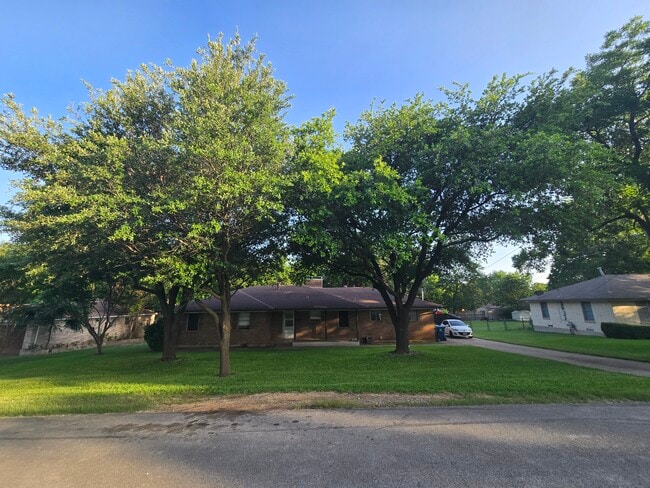 Photo - 106 Jefferson Ave