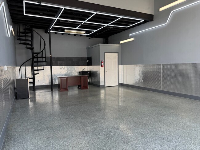 Photo - 1435 FM 1463 Unit D1