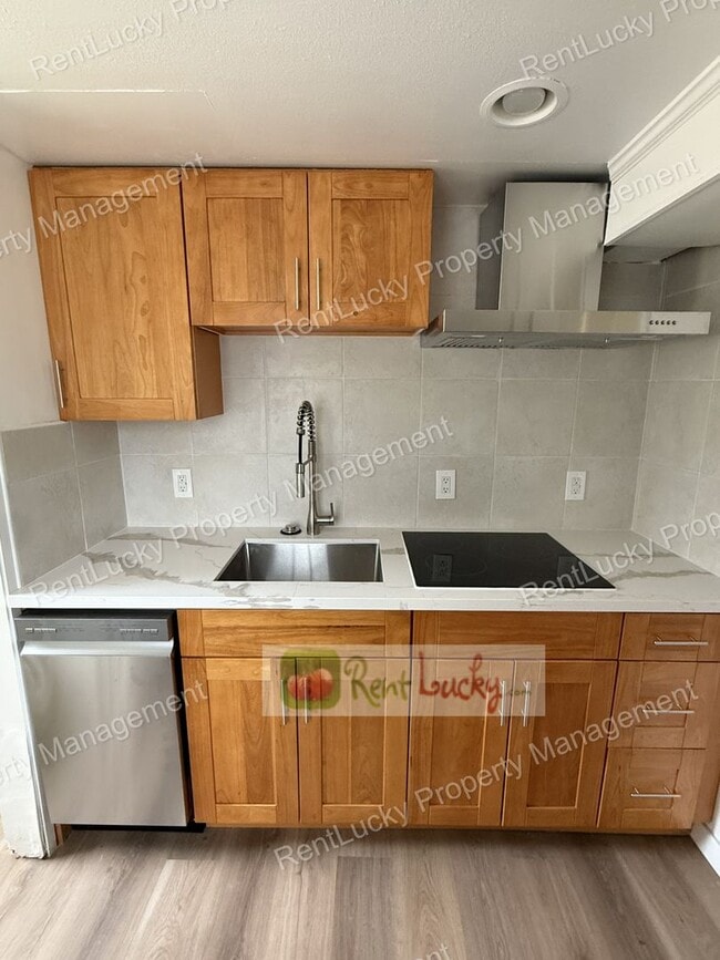 Photo - Super-Cute & Remodeled 1-Bedroom MIL Apartment in Great Kirkland Neighborhood FOR RENT!!