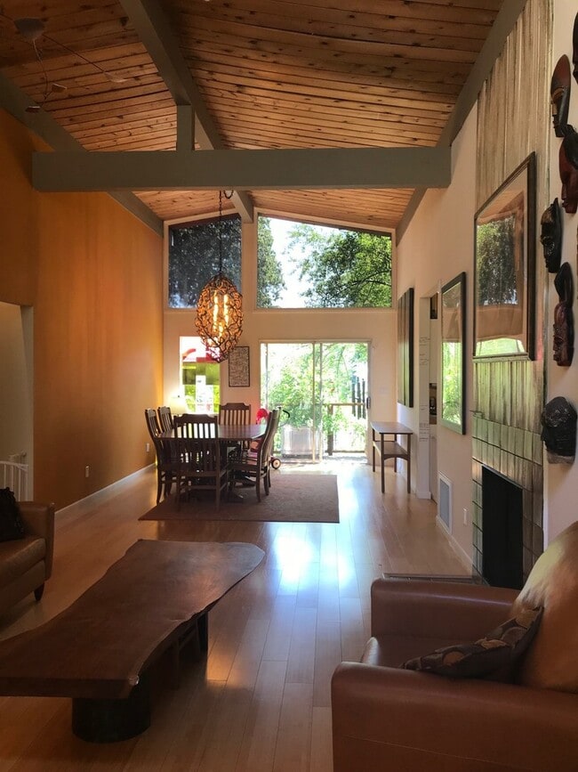 Photo - 3+ Bedroom Custom Eastside Home