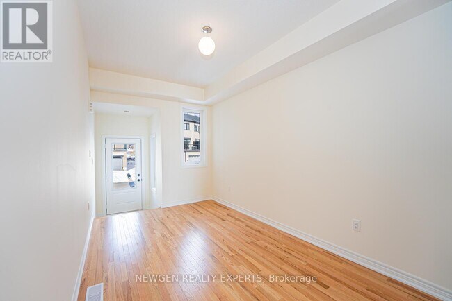 Photo - 2946 Peter Matthews Dr