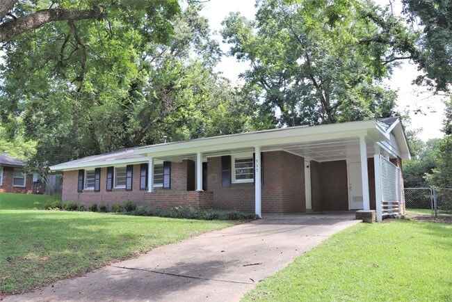 Photo - 3-Bedroom thats move-in ready and just waiting for you.