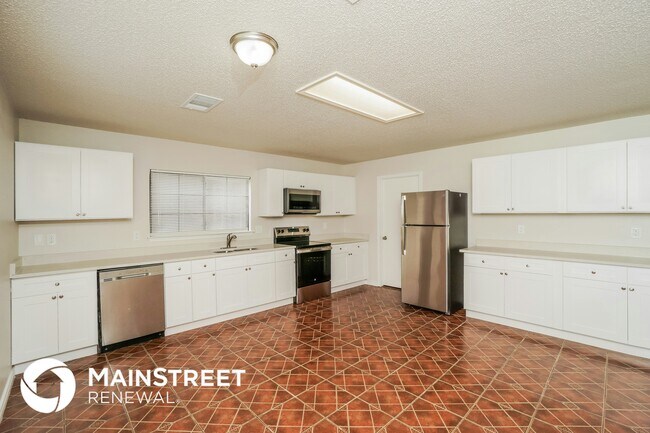 Photo - 326 Benetton Dr