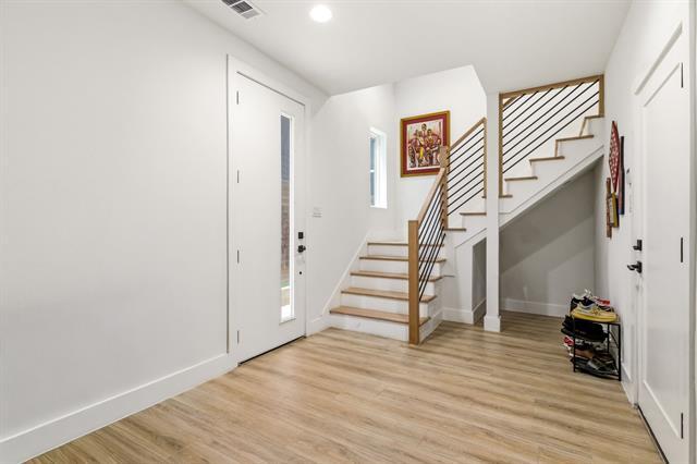 Photo - 2102 N Prairie Ave