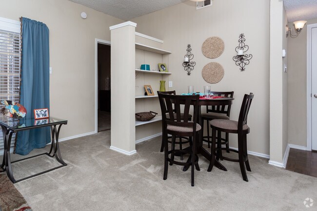 1BR,1BA-672sft