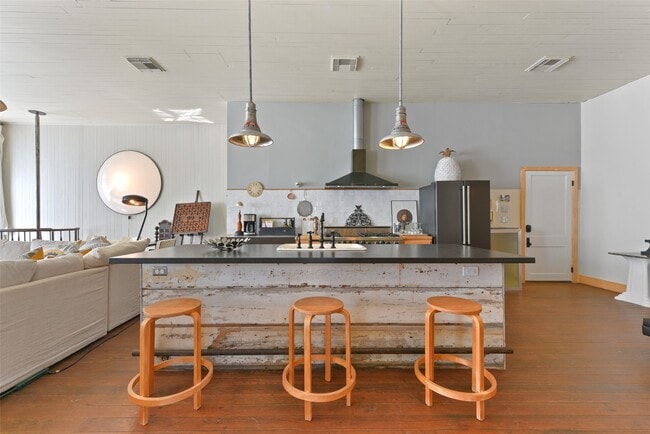 Photo - 1614 Avenue K