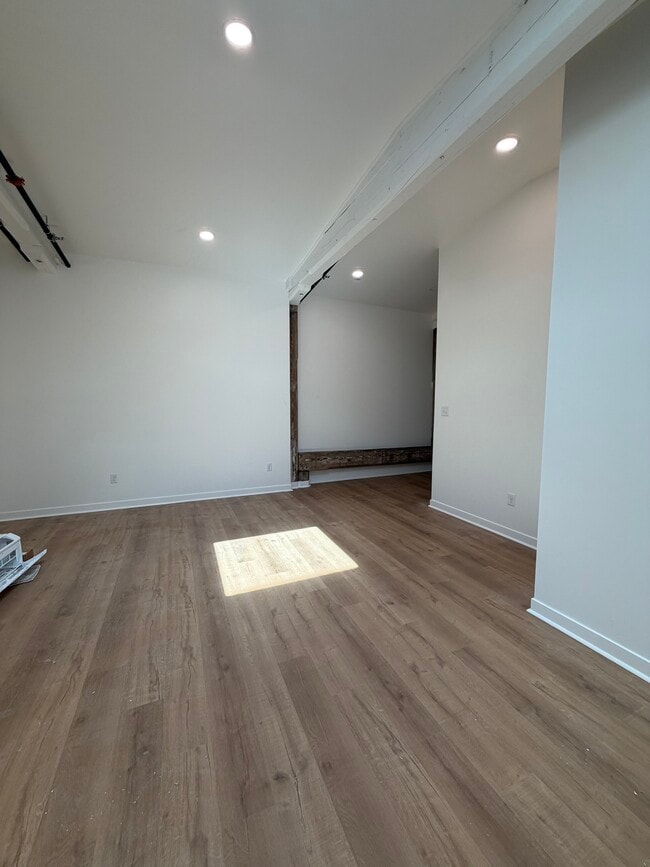 Photo - The Warehouse At Calhoun - RESIDENTIAL Unidad 503 - F