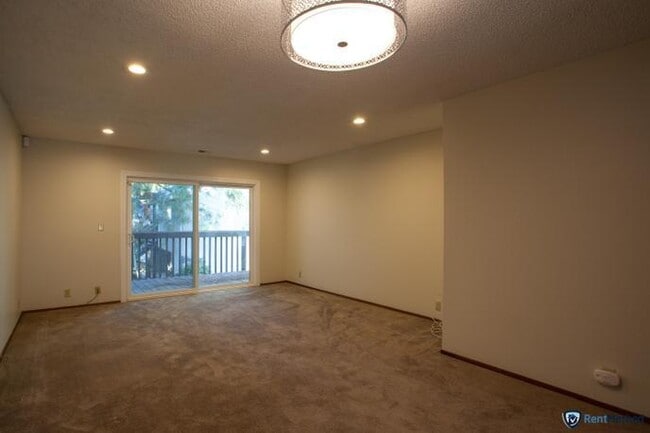 37232 Yolo Terrace