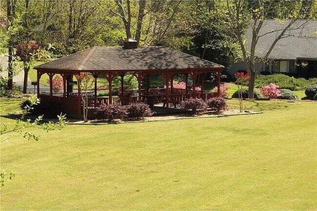 Photo - 1600 Old Hunters Trce