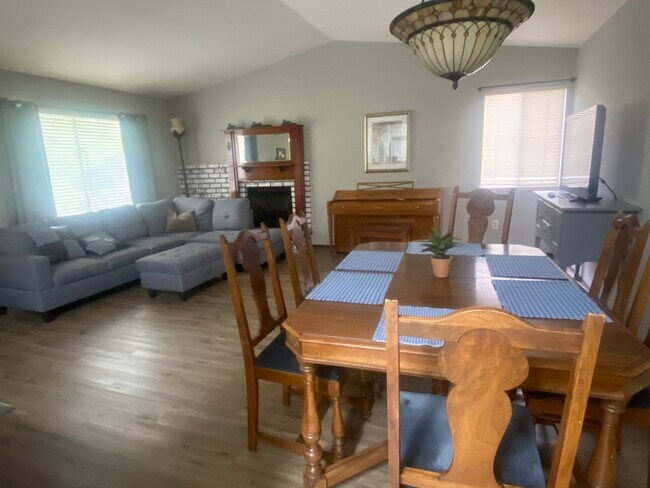 Photo - 790 Flower Ash Ln