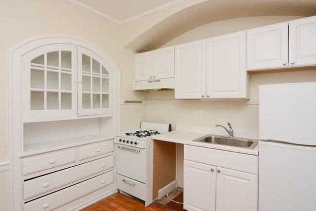 Photo - 2149 N Fremont St Unit A01W