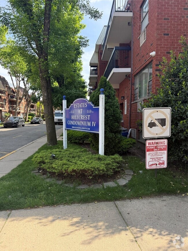Building Photo - 71-12 Sutton Pl Unit 1 Rental